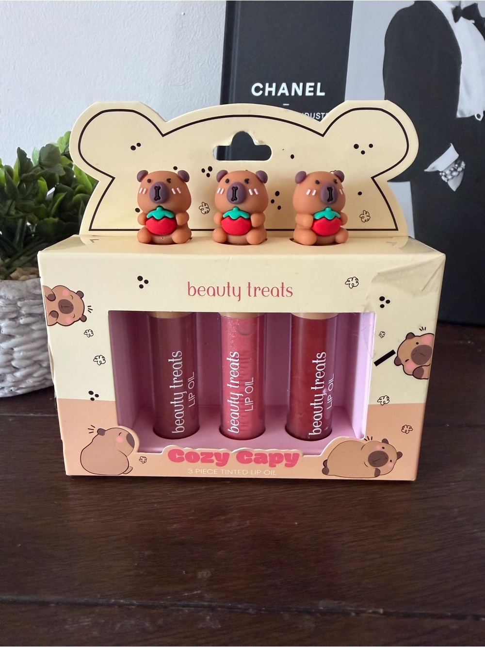 Beauty Treats Cozy Capy 3-Piece Tinted Lip Oil Set